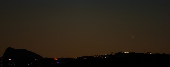 Comet PANSTARRS as seen over Fountain Hills, Arizona. Credit and copyright: Nice Leister,