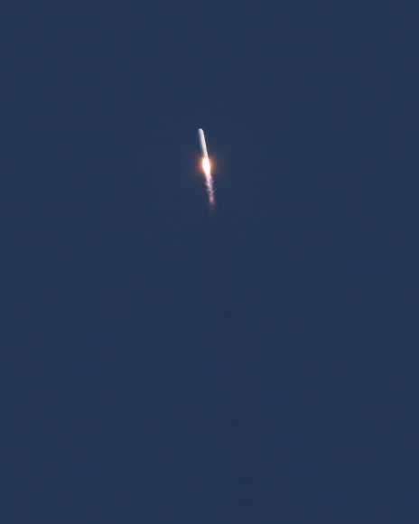 Antares accelerates to orbit on April 21, 2013 from NASA Wallops Flight Facility. Credit: Mark Usciak/AmericaSpace