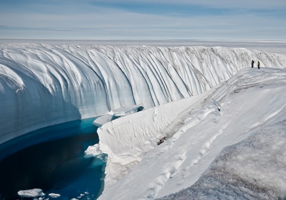 Ice sheet loss increasing at both poles. Image credit: Ian Joughin, University of Washington. 