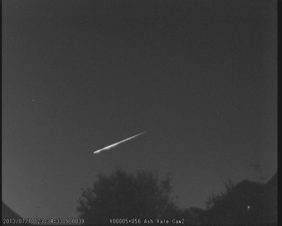 Image of an early confirmed Delta Aquarid captured by the UK Fireball Network (@ on Twitter) captured by their Ash Vale North camera.