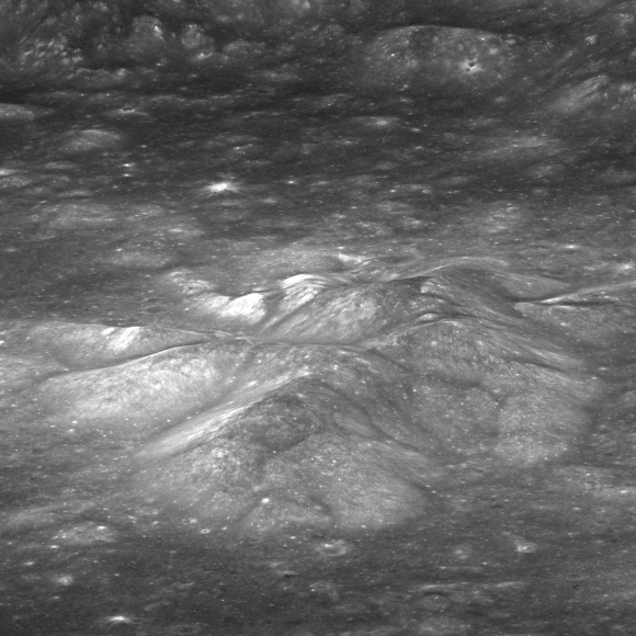 The central peak of Bullialdus crater (Credit: NASA/GSFC/Arizona State University)