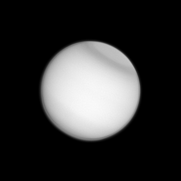 UV image of Titan acquired by Cassini on April 13 (NASA/JPL-Caltech/SSI)
