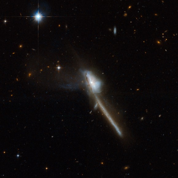 Mrk 273 as seen by the Hubble Space Telescope. 