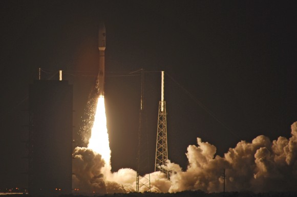 Halfway through the lightning wires, the Atlas 5 accelerates to its rendezvous with a supersynchronous transfer orbit. Credit and copyright: John O'Connor/nasatech.net.