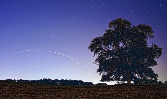 Rocket to the Moon from Wallops Island, VA, as seen from Gaithersburg, Maryland. Credit and copyright: Zach Stern.