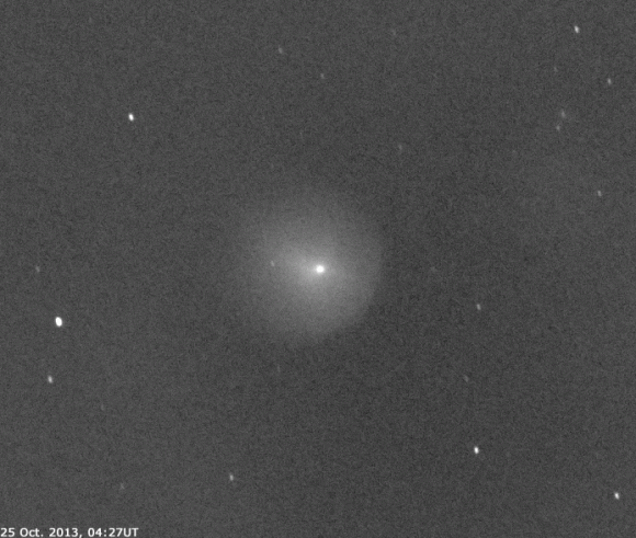 Animation from images taken Oct. 25-28 of comet C/2012 X1 (LINEAR) showing its rapidly expanding coma in the wake of an eruptive event in its icy crust. Click image to animate. Credit: Gianluca Masi