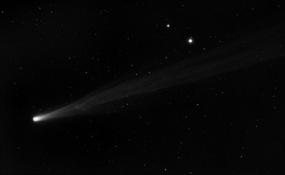 Comet C/2012 S1 (ISON) plus possible fragmentation or disconnect event on Nov 21, 2013, taken from New Mexico. Credit and copyright: Joseph Brimacombe.