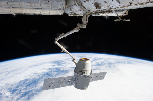 SpaceX Dragon berthing at ISS on March 3, 2013. Credit: NASA