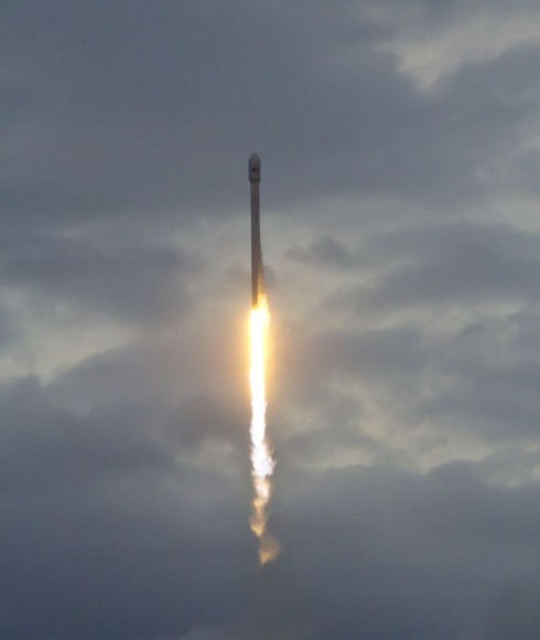 Falcon 9 rocket soar to space with Thaicom 6 commercial satellite on Jan 6, 2014 from Cape Canaveral, FL. Credit: Jeff Seibert