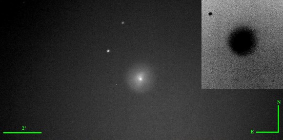 Very different appearance of C/2012 X1 LINEAR during outburst on Oct. 21, 2013. Credit: Ernesto Guido, Martino Nicolini & Nick Howes