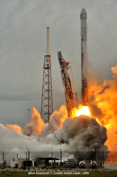 SpaceX Falcon 9 rocket liftoff on April 18, 2014 from Space Launch Complex 40 at Cape Canaveral, Fla. Credit: Julian Leek