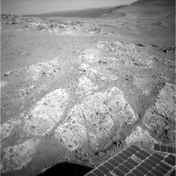 A view from NASA's Curiosity rover on Sol 3721 as it explores Endeavour Crater. Credit: NASA/JPL-Caltech/Cornell Univ./Arizona State Univ.