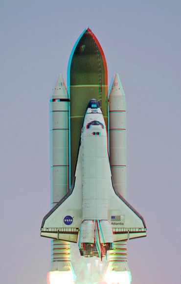 A 3-D picture of Atlantis lifting off on the last shuttle mission of the program, STS-135, on July 8, 2011. Credit: Nathanial Burton-Bradford