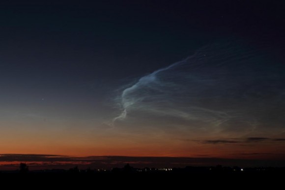 Noctilucent clouds near Oss, Holland on July 3, 2014. Taken with Canon EOS 60 D, 17 - 40 Canon lens, exposure time 2 to 4 seconds, ISO 200. Credit: Edwin van Schijndel