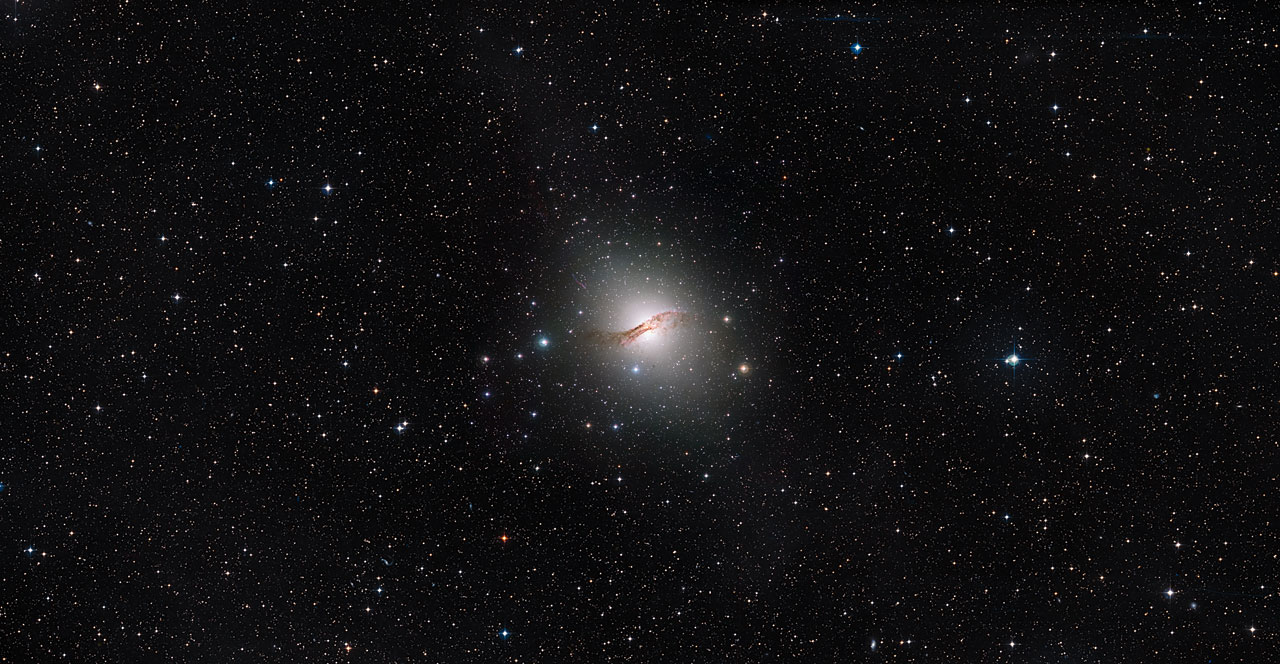 ‘Lopsided’ Ghostly Galactic Halo Has Some Starry Surprises
‘Lopsided’ Ghostly Galactic Halo Has Some Starry Surprises