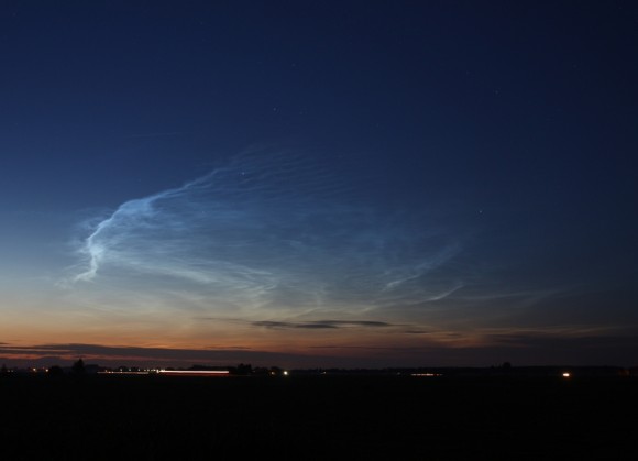 Late night Noctilucent clouds outside Oss, Holland, July 3, 2014. Taken with Canon EOS 450D, 17-40 mm lens, ISO 200, f=5.6, exposure time 5-15 seconds. Credit: Raymond Westheim