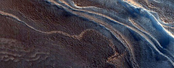 The Latest Pictures From Mars Make Us Feel Spoiled