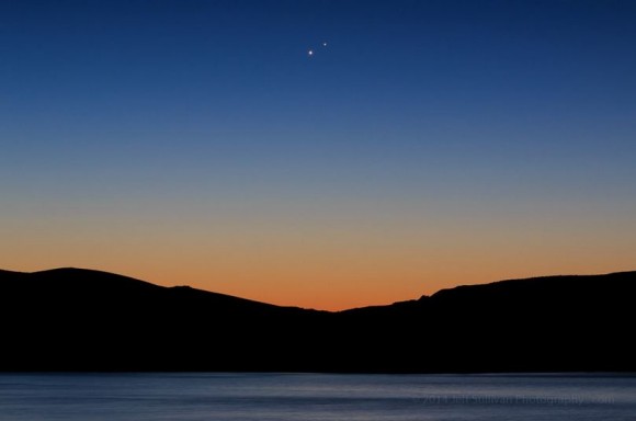 Venus-Saturn conjunction on August 18, 2014, as see from Topaz Lake on the California - Nevada border. Credit and copyright: Jeff Sullivan/Jeff Sullivan Photography.