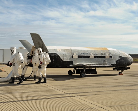 Mysterious Military X-37B Space plane Lands after Nearly Two Years in Orbit - Video