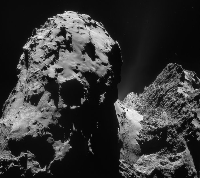 Comet_on_10_December_2014_NavCam_node_fu