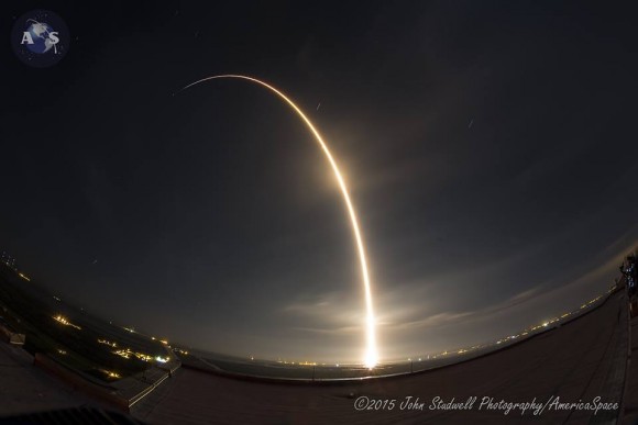 SpaceX Falcon 9 rocket lifts off from Space Launch Complex 40 at Cape Canaveral Air Force Station, Fl, carrying the Dragon resupply spacecraft to the International Space Station. Credit: John Studwell/AmericaSpace